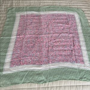 ✨VINEYARD VINES Silk Scarf ✨